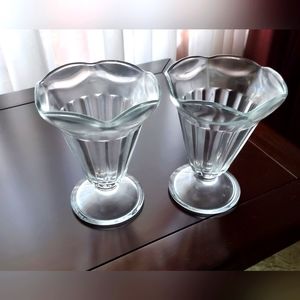 2️⃣🍨 dessert glasses